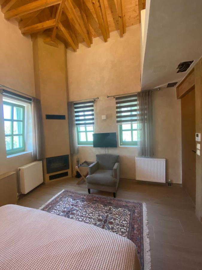 Aristi Boutique Stonehouse With Attic Appartement Buitenkant foto