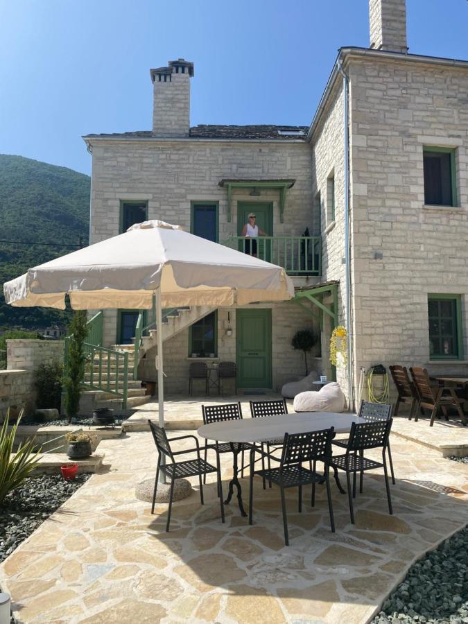 Aristi Boutique Stonehouse With Attic Appartement Buitenkant foto
