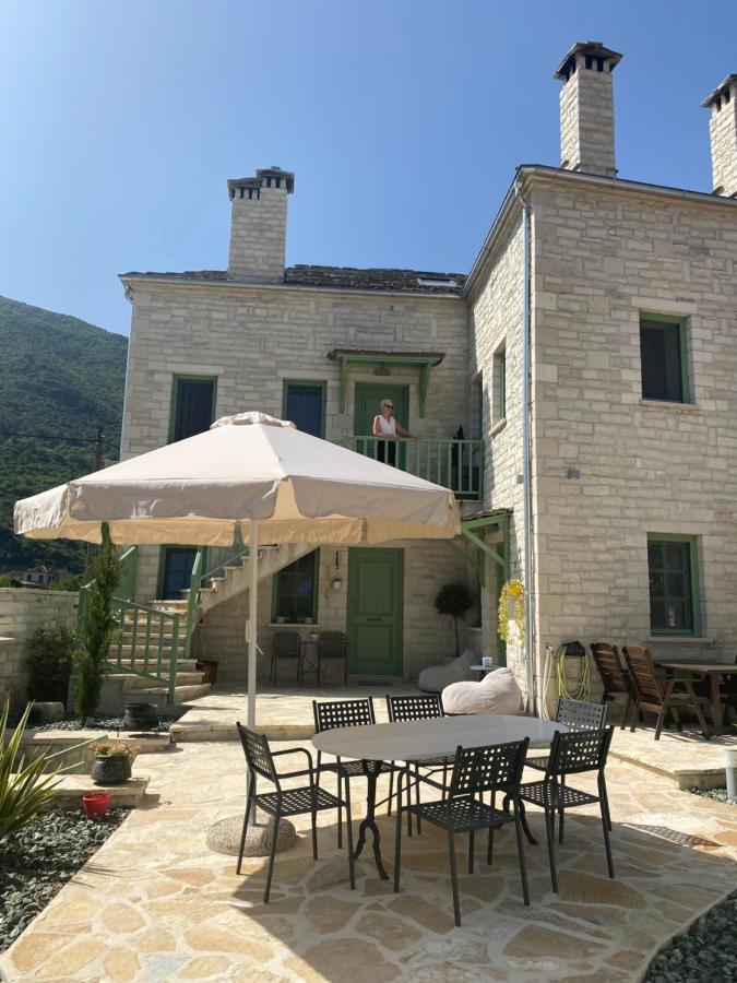 Aristi Boutique Stonehouse With Attic Appartement Buitenkant foto