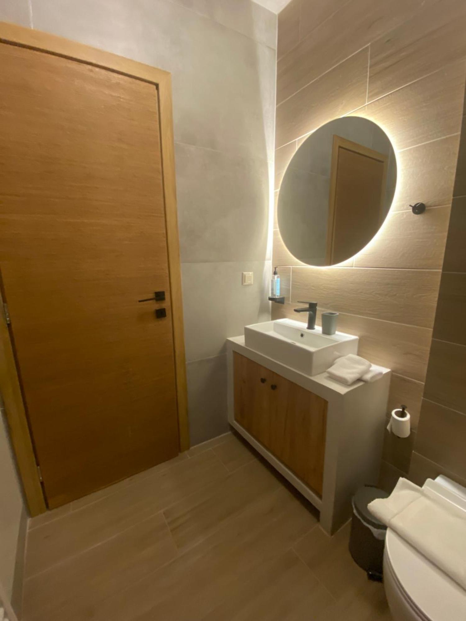 Aristi Boutique Stonehouse With Attic Appartement Buitenkant foto