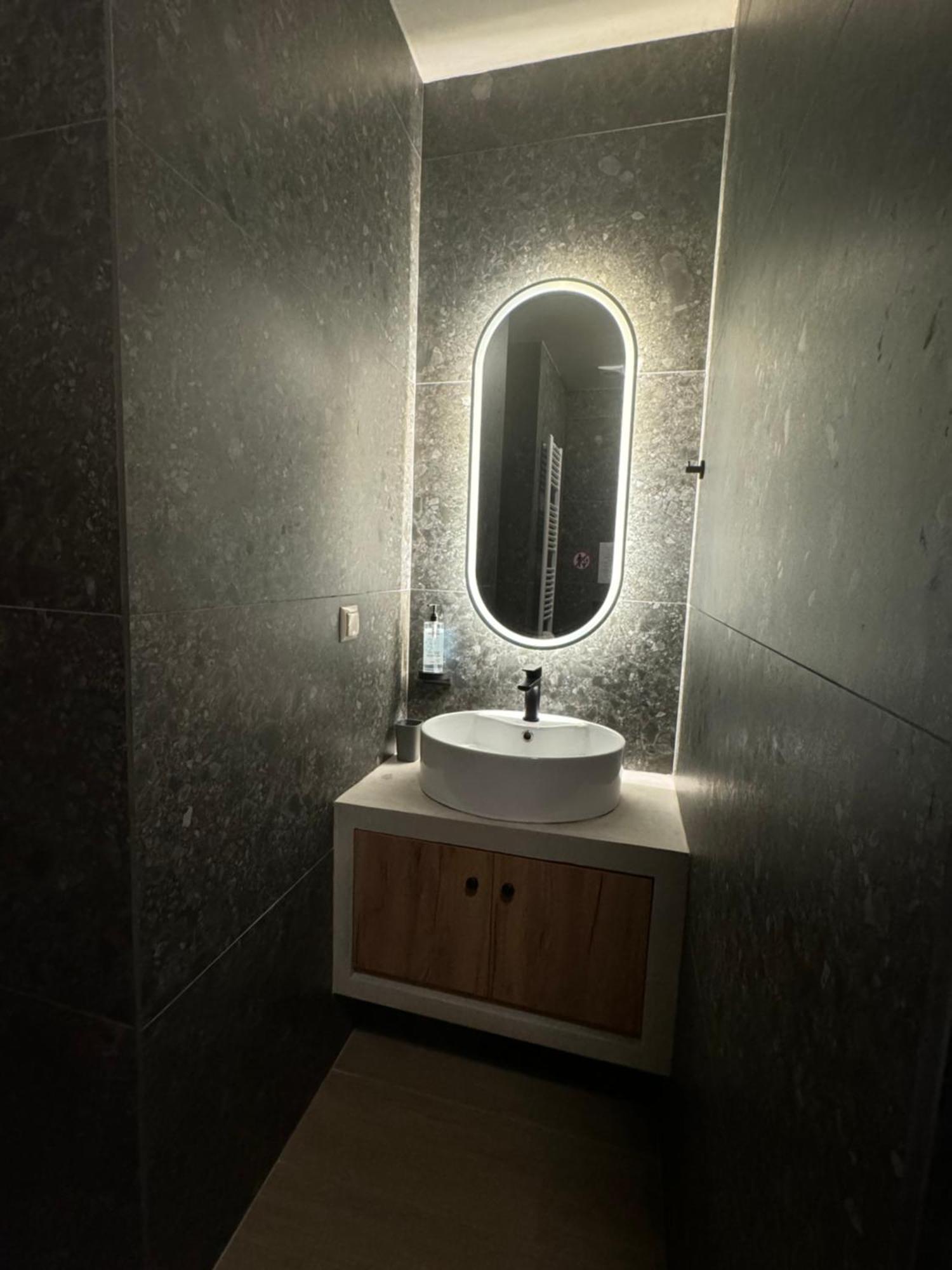 Aristi Boutique Stonehouse With Attic Appartement Buitenkant foto