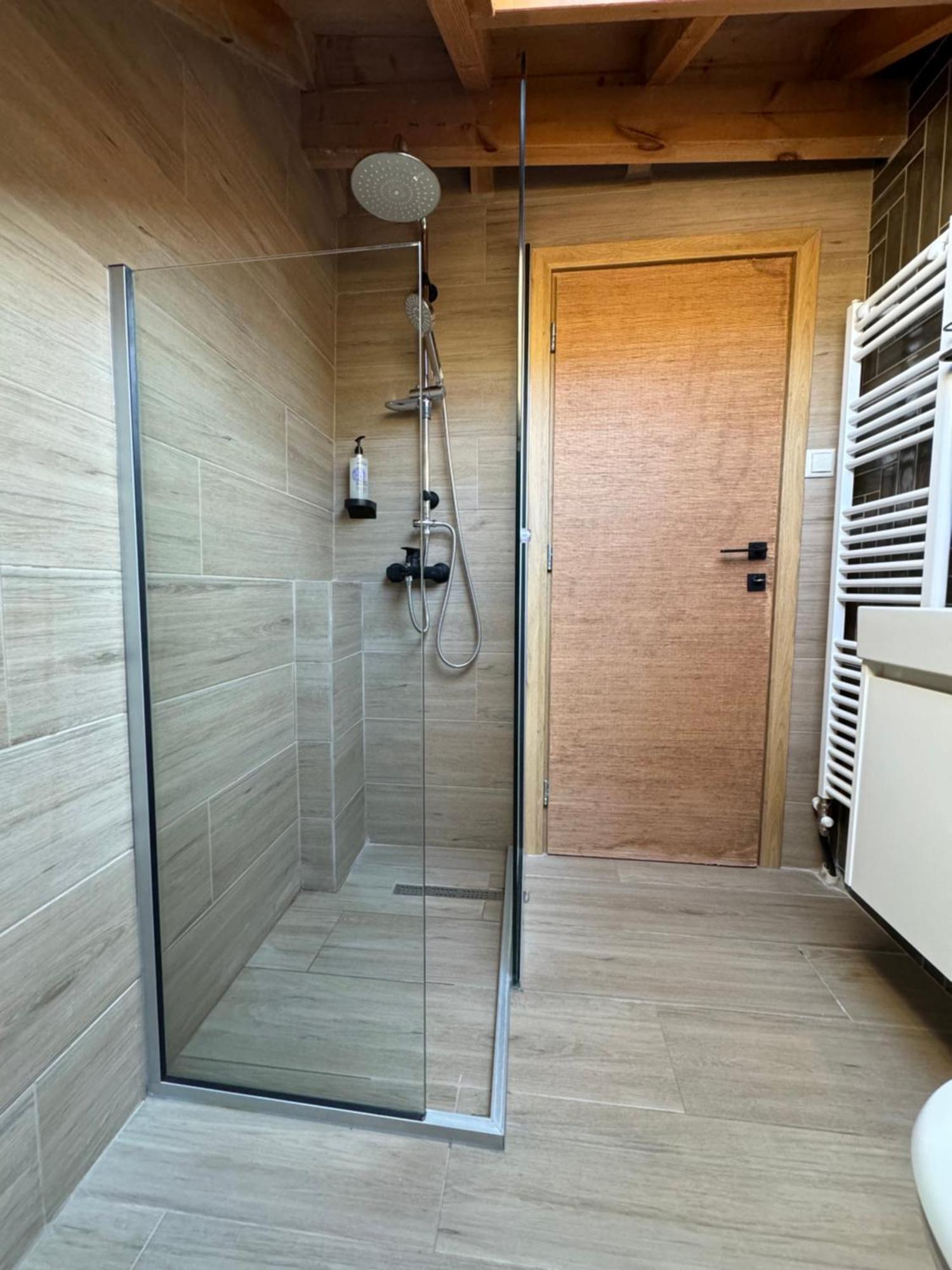 Aristi Boutique Stonehouse With Attic Appartement Buitenkant foto